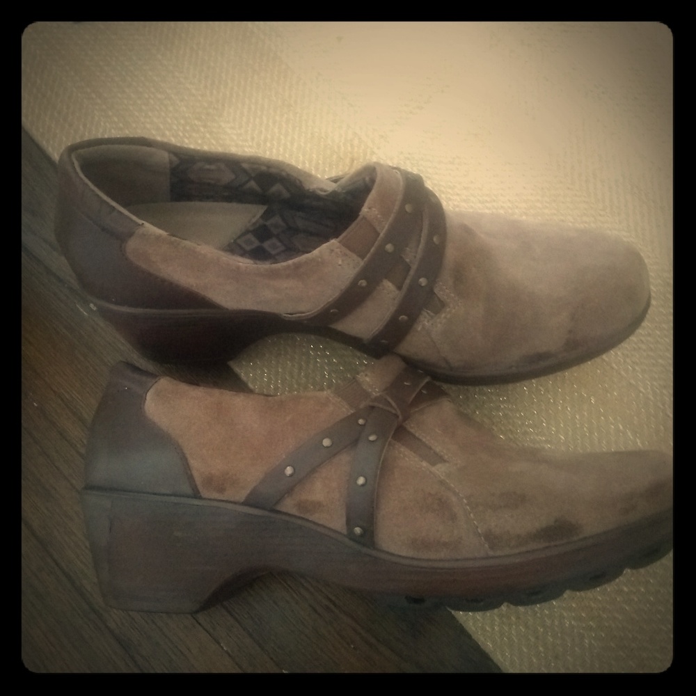 Easy Spirit Shoes size 9